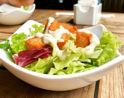 Vorschaubild Light Salad with Tofu Wedges